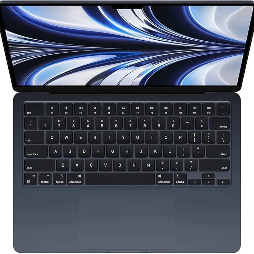 Apple MacBook 2022 M2 chip